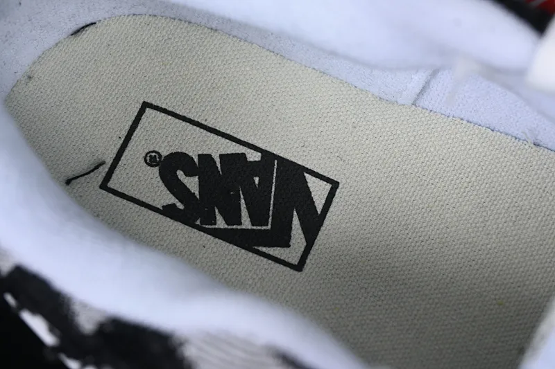 All categories Vans Vans series Vans Low Vans low-top Vans Knu Skool checkerboard washed denim low-top casual sneakers VN000CS0239